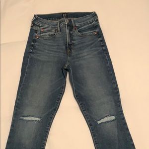 Gap jeans 26R True skinny!!